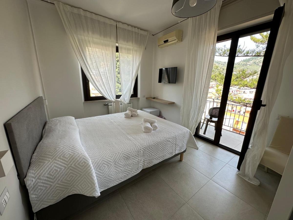 Mira Taormina Rooms Exterior photo